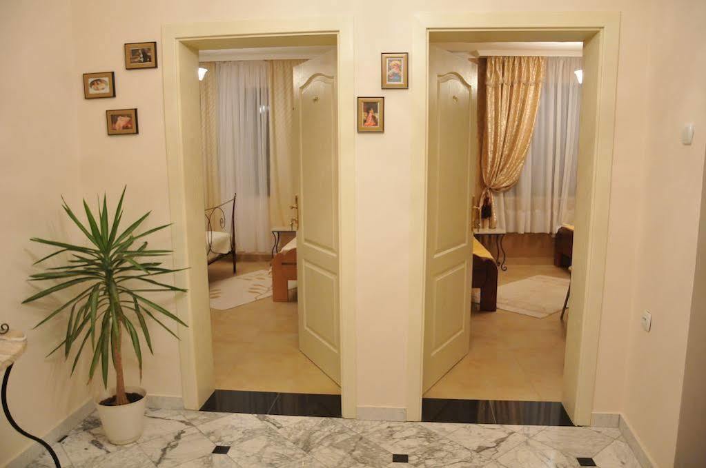 Royal Apartments Ni 외부 사진